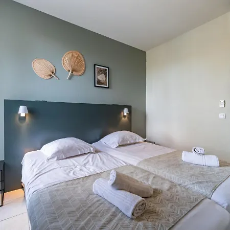 Apartment Francia-3 By Interhome